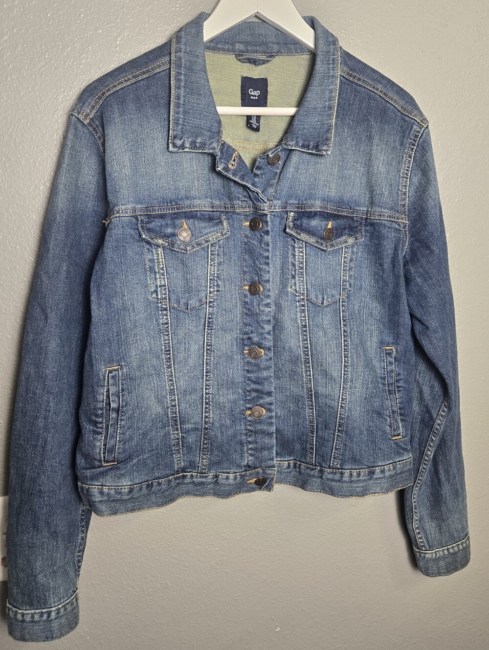 Gap Classic Jean Jacket In Shade Medium Indigo Size XL